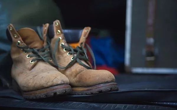 原来皮鞋可以这样擦,磨砂皮鞋要不要保养