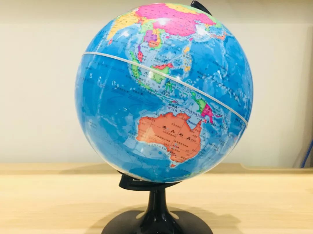 地球仪立体ar看世界地图,揭秘立体儿童太空翻翻书