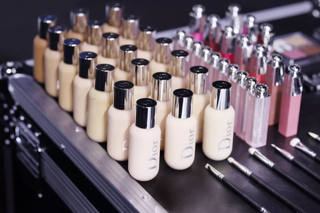 dior秋冬季妆容,dior风妆容