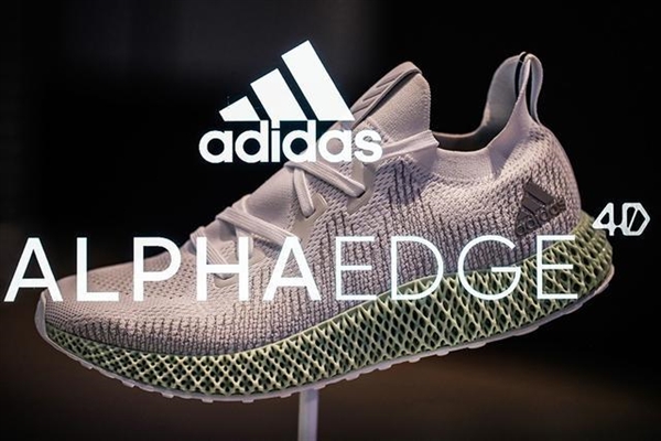阿迪达斯3d打印跑鞋价格,阿迪达斯运动鞋耐克运动鞋