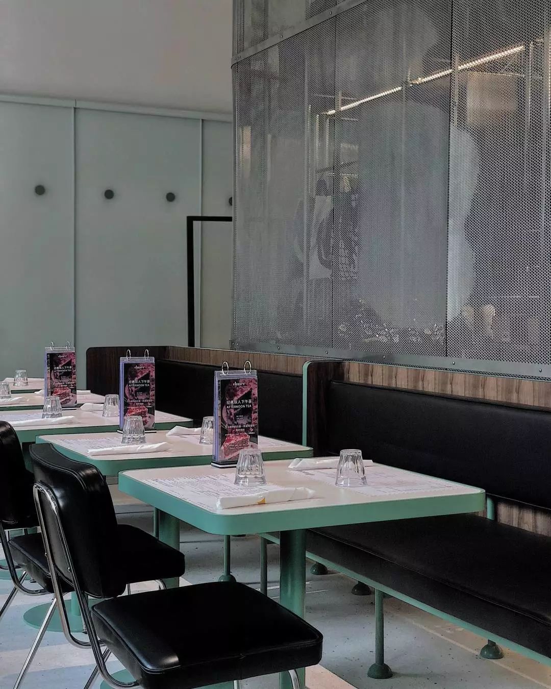 进公寓买设计品，到邮局逛百货店，这三家潮铺我真的摸不透