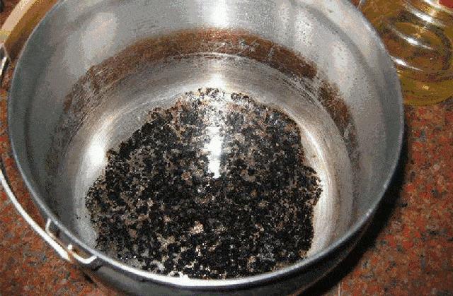 炒菜的时候粘锅教你一招轻松解决,炒菜粘锅最好的解决办法