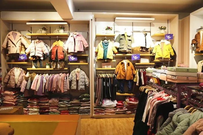 挤爆！1元抢儿童围巾雨伞，童装羽绒服低至2.9折，神木这家店要被搬空了！