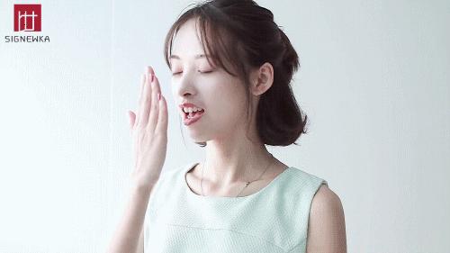 闭着嘴巴都感觉口腔有异味,闭着嘴巴嘴巴里有一股臭味