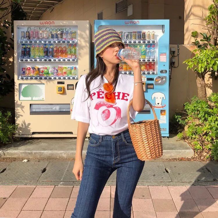 什么？！身高不够165CM的“厌世脸”也能当模特，韩国草根博主Mulbada用她的超高衣品做到了！