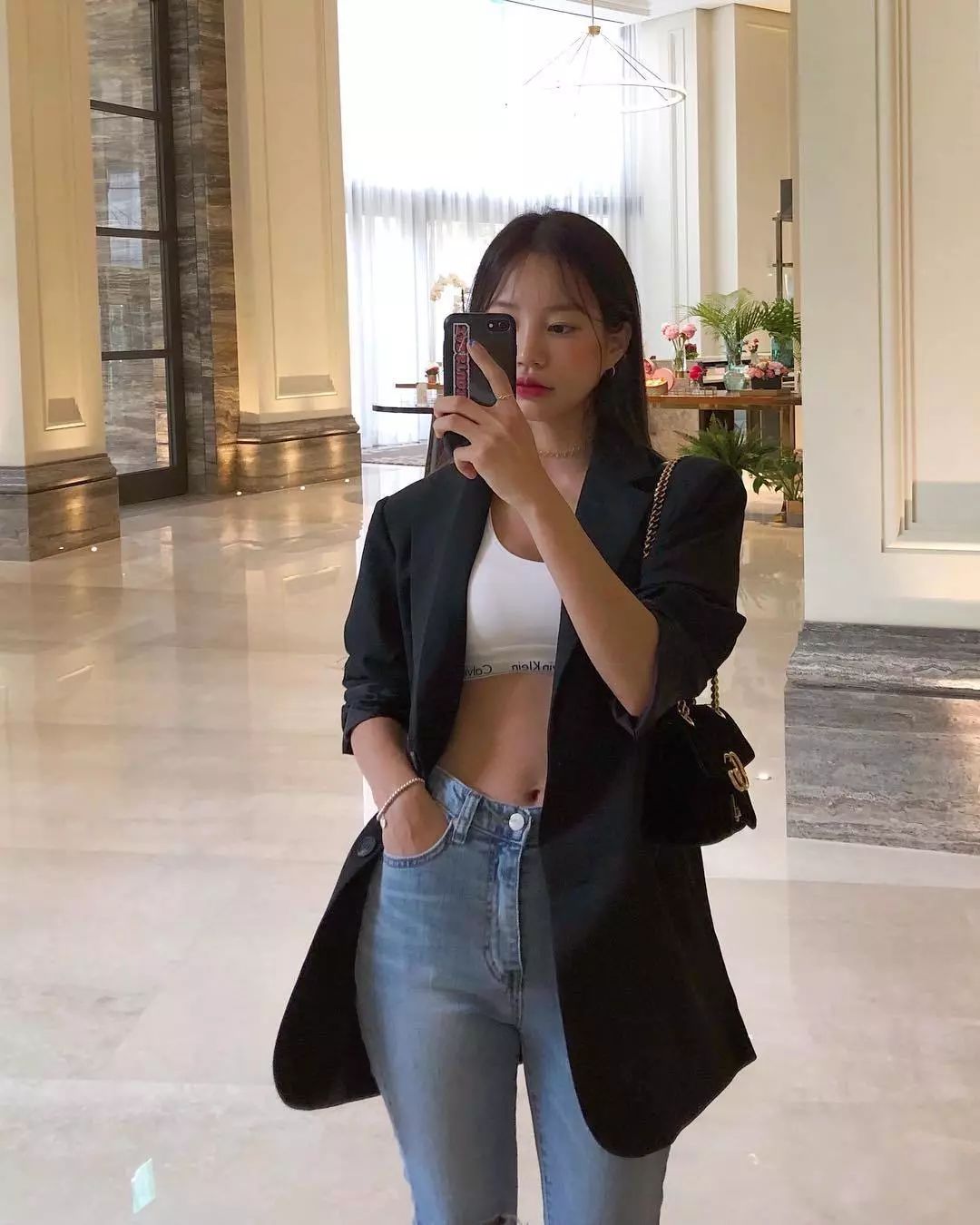 什么？！身高不够165CM的“厌世脸”也能当模特，韩国草根博主Mulbada用她的超高衣品做到了！