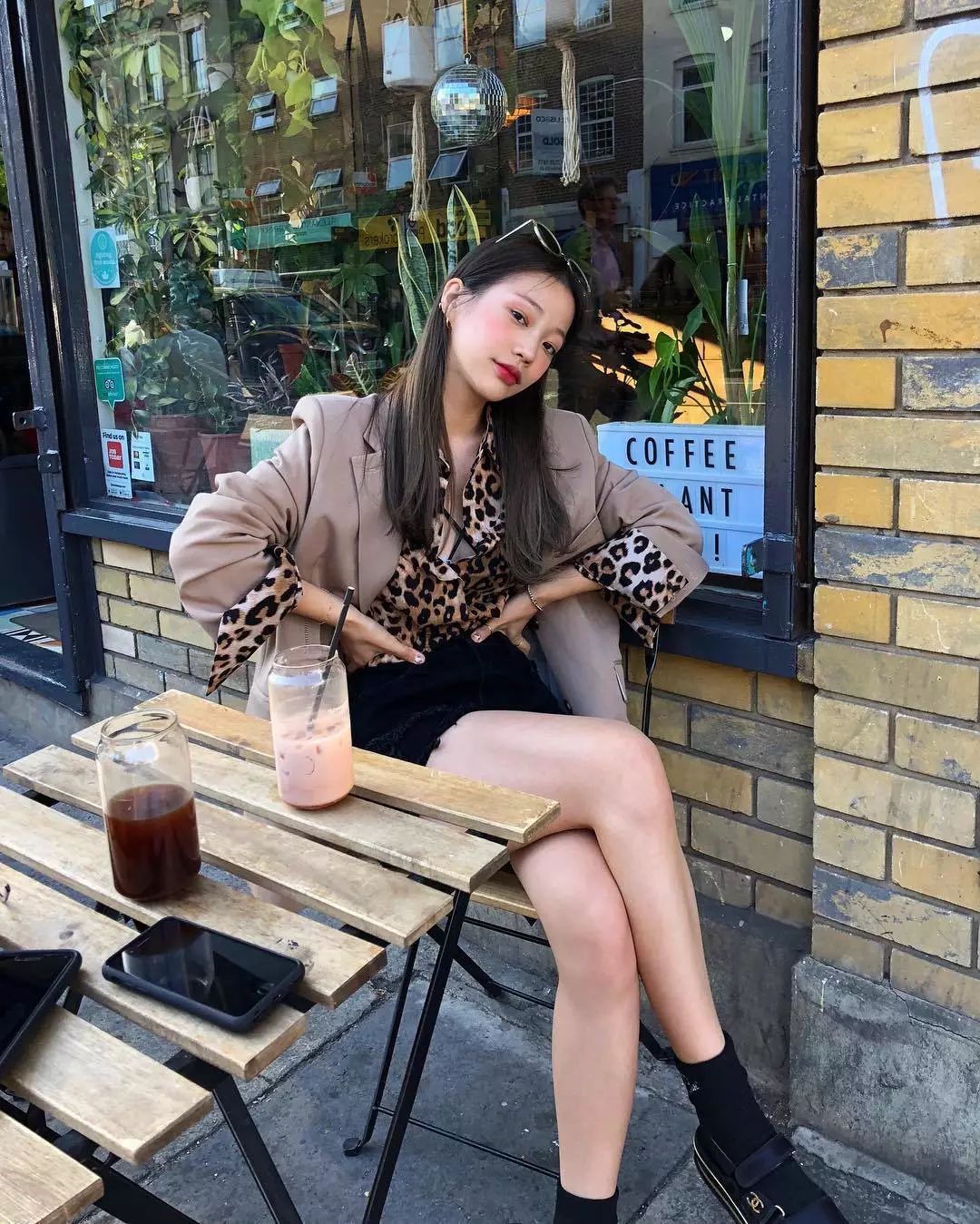 什么？！身高不够165CM的“厌世脸”也能当模特，韩国草根博主Mulbada用她的超高衣品做到了！