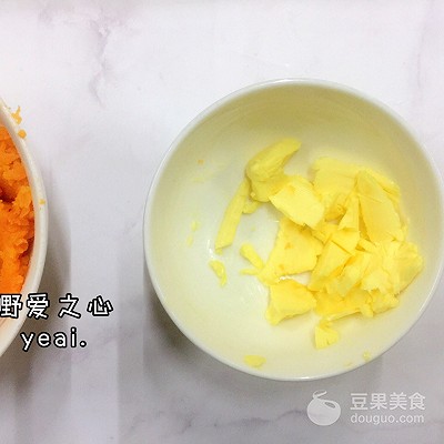 芝士焗红薯的简单做法,甜蜜蜜汁红薯的做法