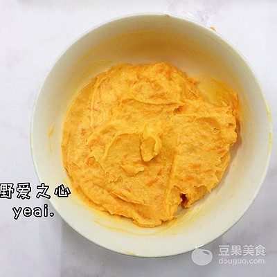 芝士焗红薯的简单做法,甜蜜蜜汁红薯的做法