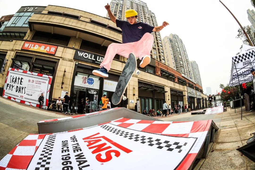 要文艺更要滑板-2018最终站VansSkateFry-Days“滑板星期五”即将登陆大理古城！