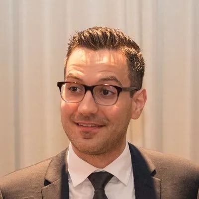 隆胸需谨慎！顶级癌症研究中心科学家分析近十万人数据显示，硅胶植入或与黑色素瘤风险增加4倍，自免病风险增加8倍等有关丨临床大发现