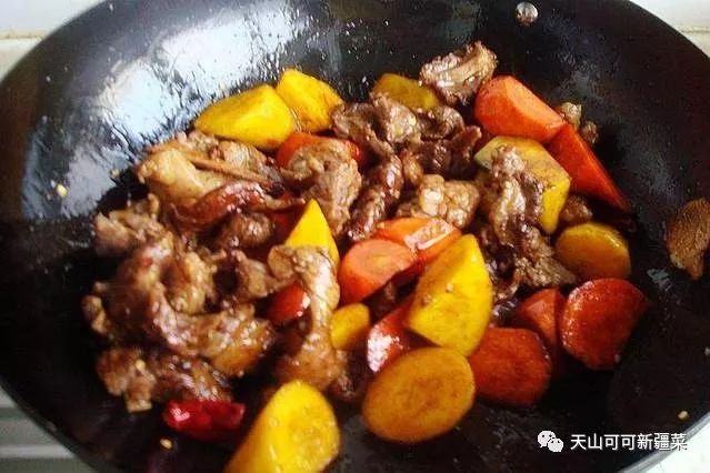 电压力锅炖牛肉怎么做才软烂不柴,土豆炖牛肉怎么煮才能软烂不柴