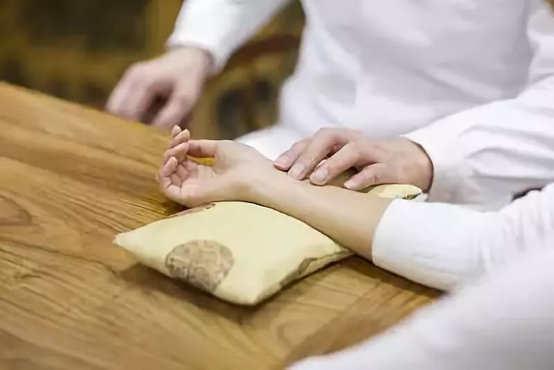 失眠怎么办用这招快速入眠,失眠怎么缓解吃什么药