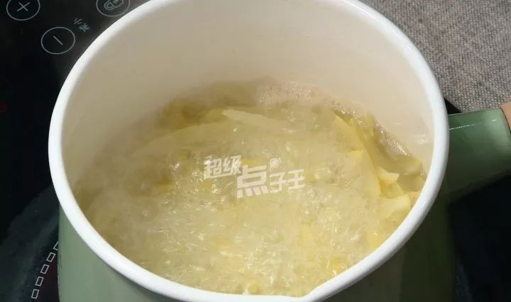 冬天皮肤不干,冬天皮肤不干燥是什么原因