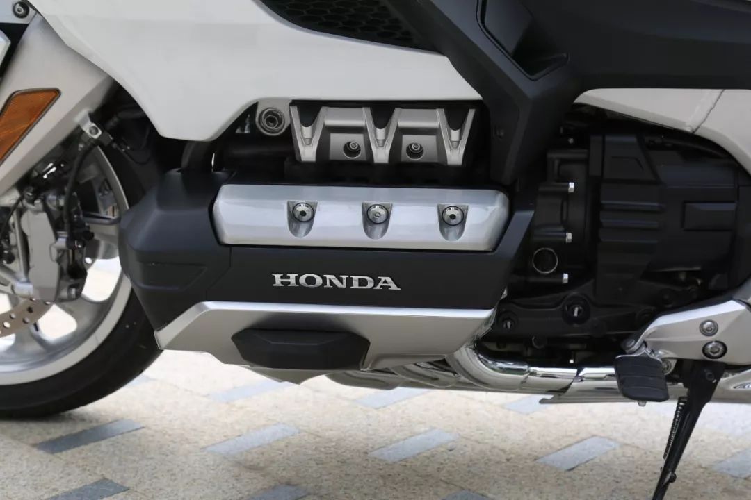 全新本田金翼有几款车型,本田新款大金翼