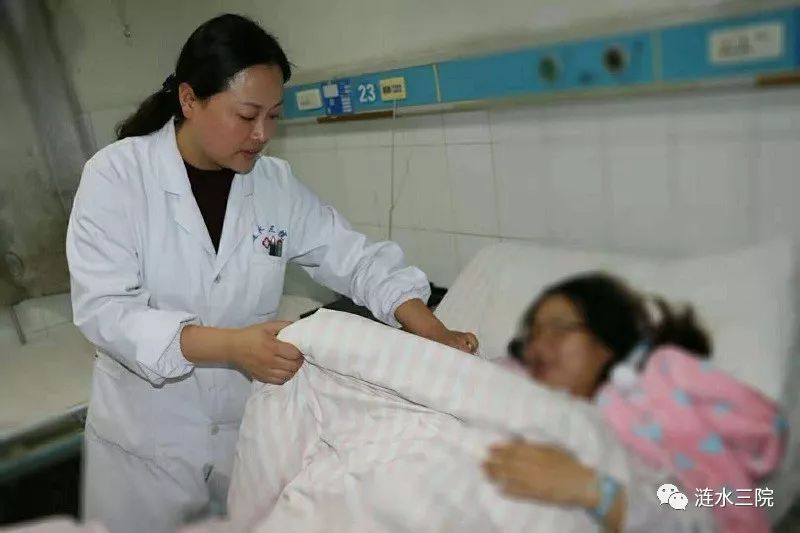 熊猫血孕妇顺利产下双胞胎,熊猫血二胎剖腹产