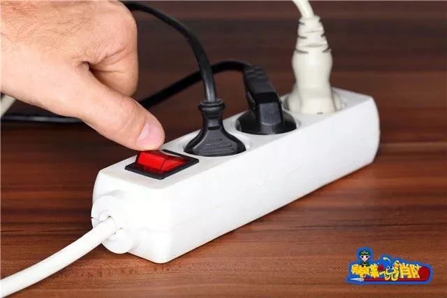 科普寒冷时节用电用火请记住这些,冬季取暖用电用火安全知识