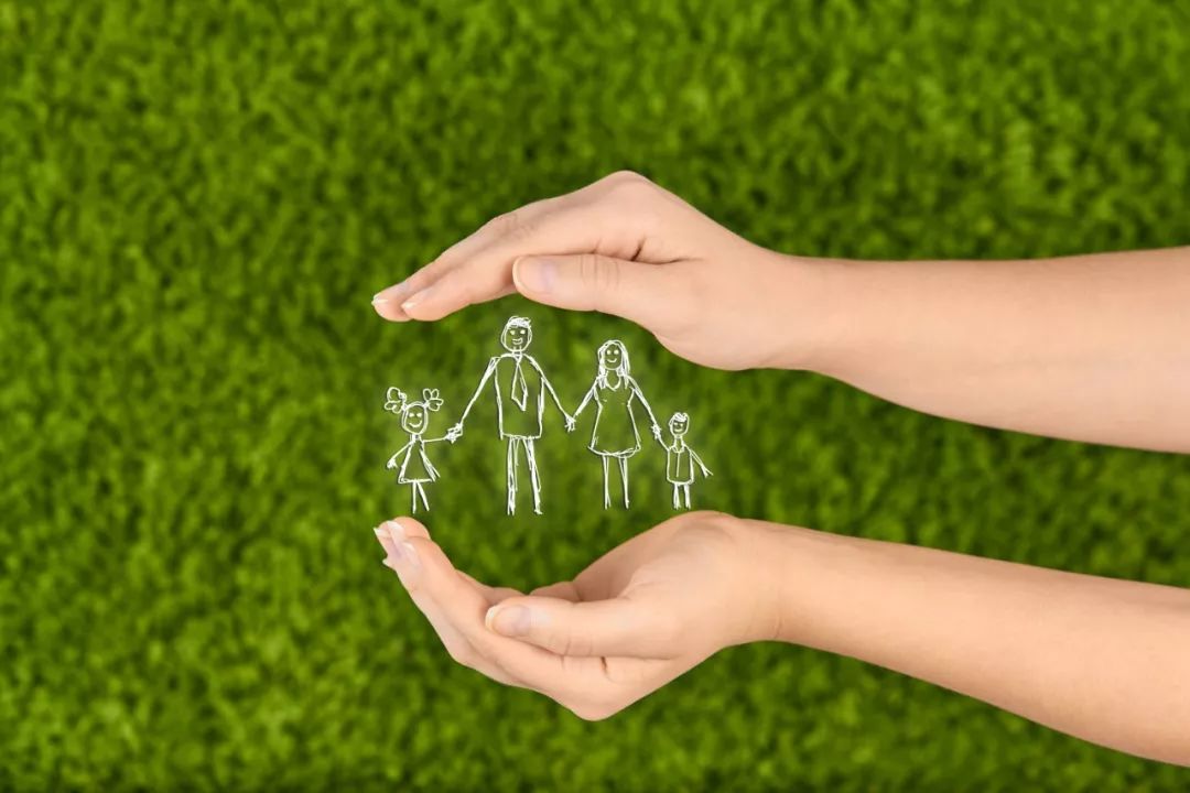 父母为了救孩子不惜花费上百万元,单亲母亲为了救孩子被骗8万