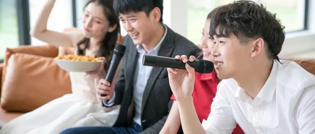 净利润腰斩、6000首歌曲下架……卡拉OK不再OK