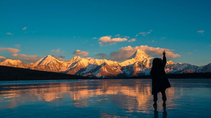 藏地秘境，贡嘎雪山之冷噶措自驾*行游**迹