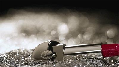 那些整天买买买的女人,平常买很多东西又不用的女生