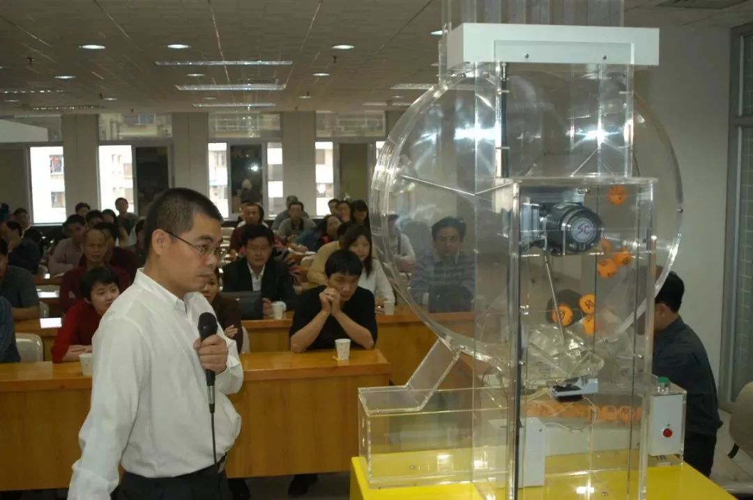 改革开放40年的回顾与展望勋章,改革开放40周年风雨兼程