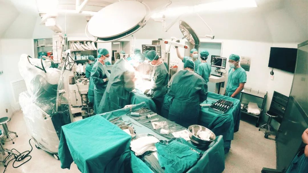 痛风膝关节积液最快消除方法,膝关节滑膜炎积液消水肿方法