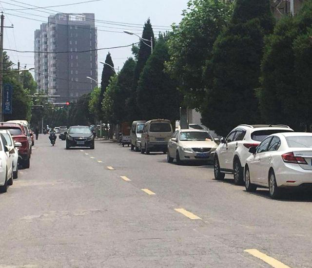 路边车被撞怎么办报警流程,路上车子被撞正确处理