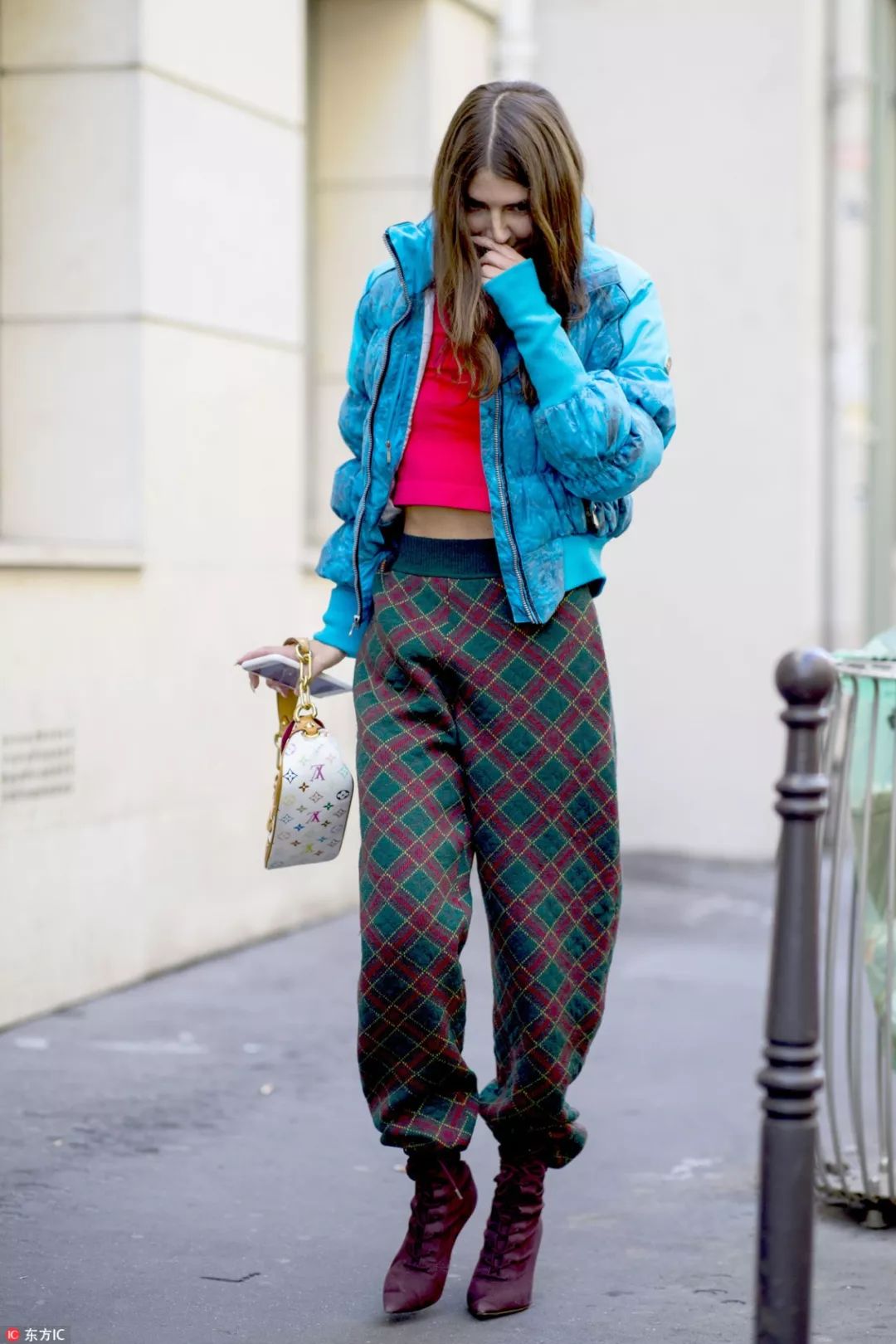 为什么棉服穿一段时间会变轻,一穿羽绒服就掉毛