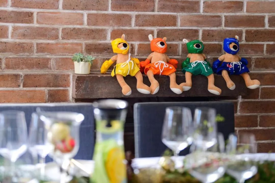 澳洲这杯暖冬的美酒里，可以闻到桉树叶的夏天味道