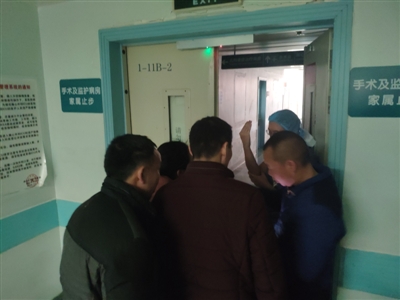 喝鱼汤卡住喉咙死亡,鱼刺扎破食道开胸手术