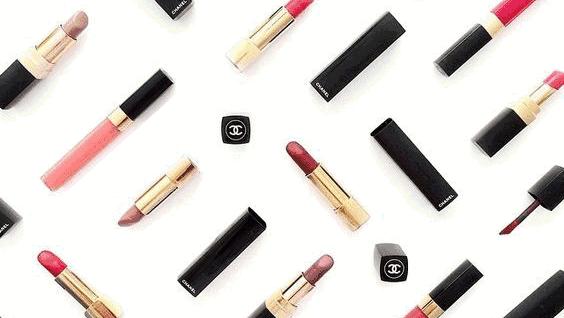 圣诞节送女朋友礼物一定要买吗,圣诞节一定要送女朋友礼物吗