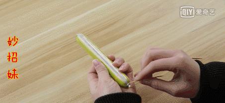 教你3秒打开火腿肠