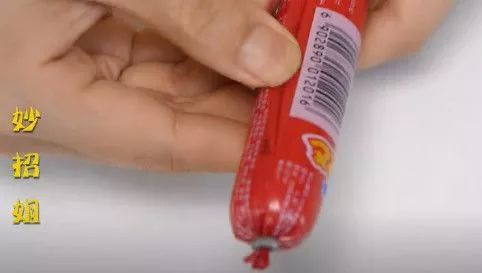 教你3秒打开火腿肠