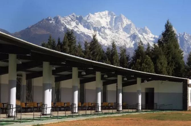 丽江在世界排名第一的大学,想想就激动