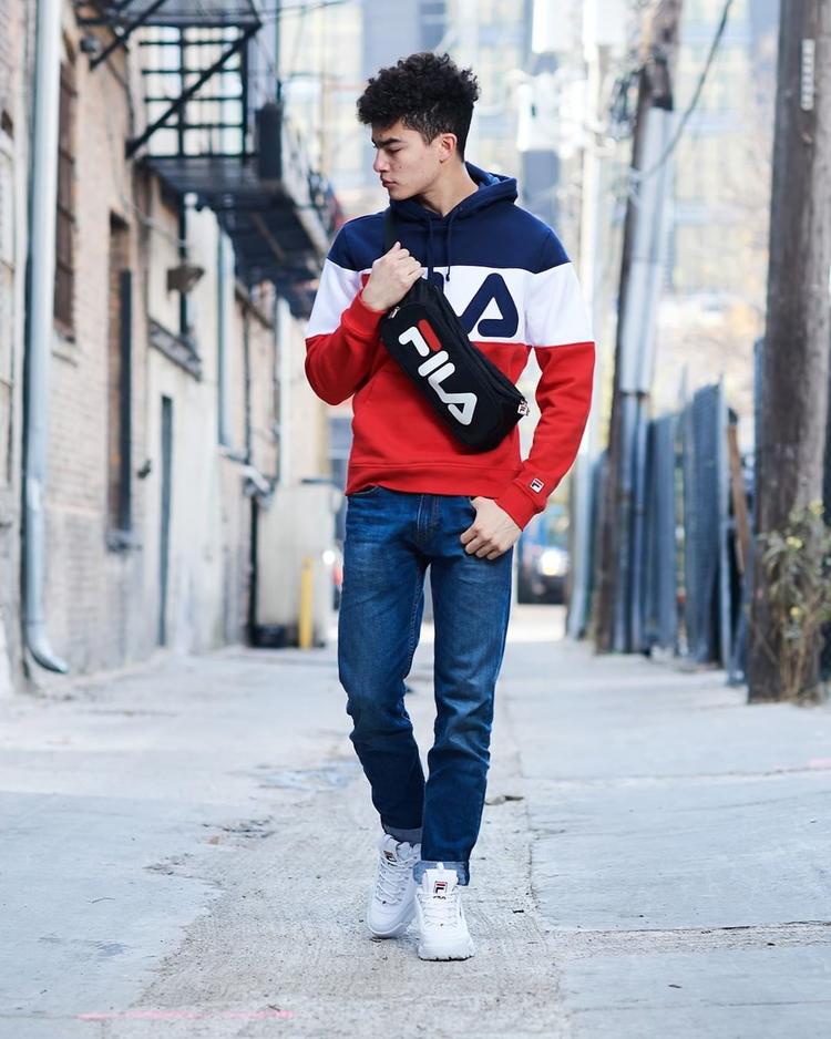 过去4年日韩美妆收并购交易额达850亿美元，以及，2018年时尚趋势关键词有哪些？｜浮华日报