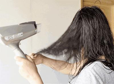 戴森顺滑直发,戴森适合吹毛躁发质吗