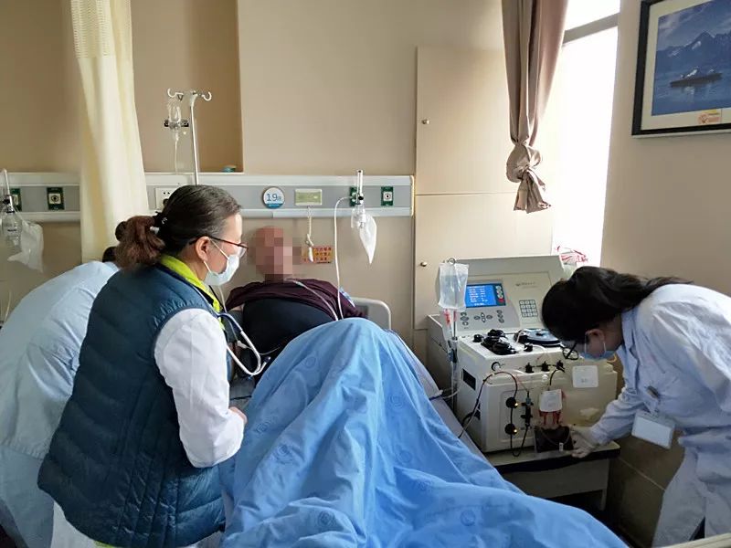 甘肃省中医院血液科成功开展多例血细胞单采分离去除术