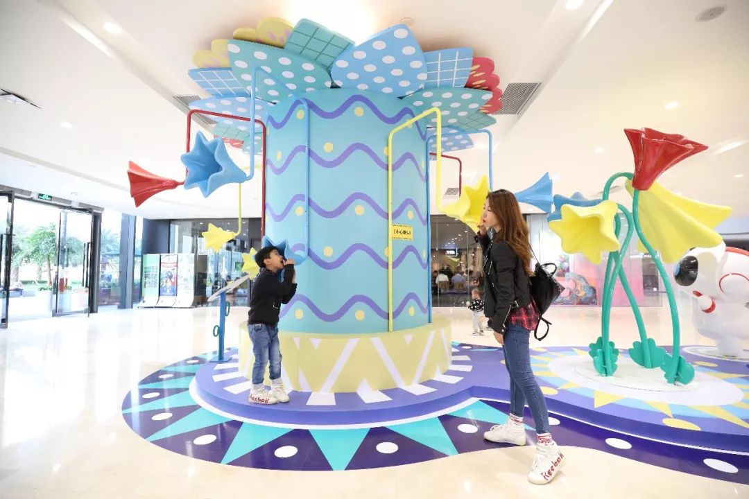 交互艺术展！地铁主题巨型扭蛋机！欢乐小丑团……新晋潮酷打卡圣地来袭