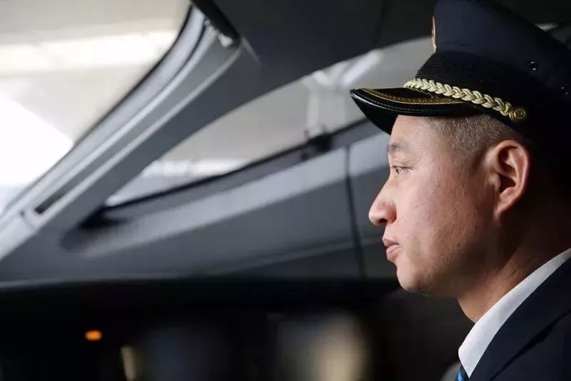 致敬改革开放40周年的新闻,致敬改革开放40年致敬企业家