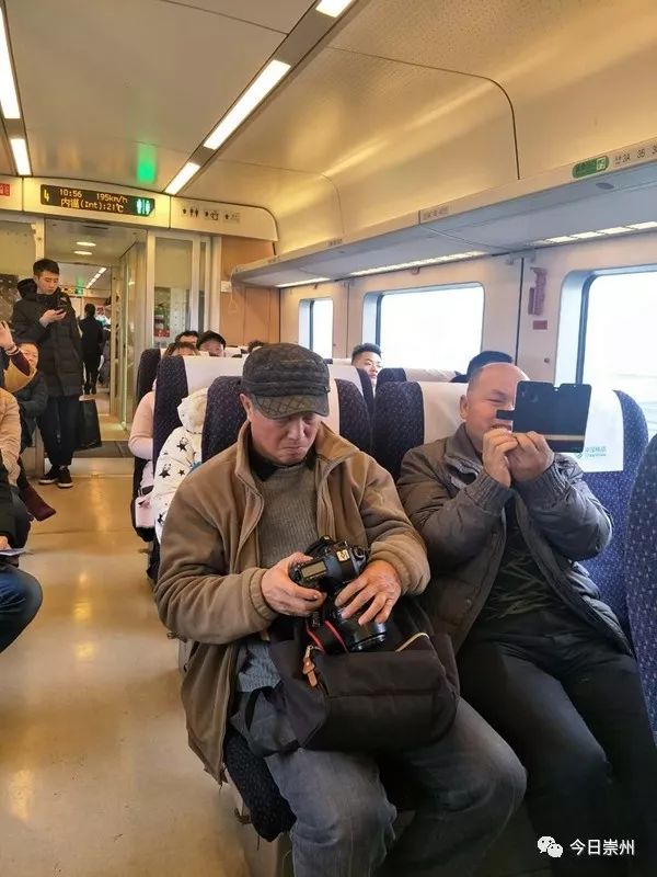 坐着快铁超成都巴适！