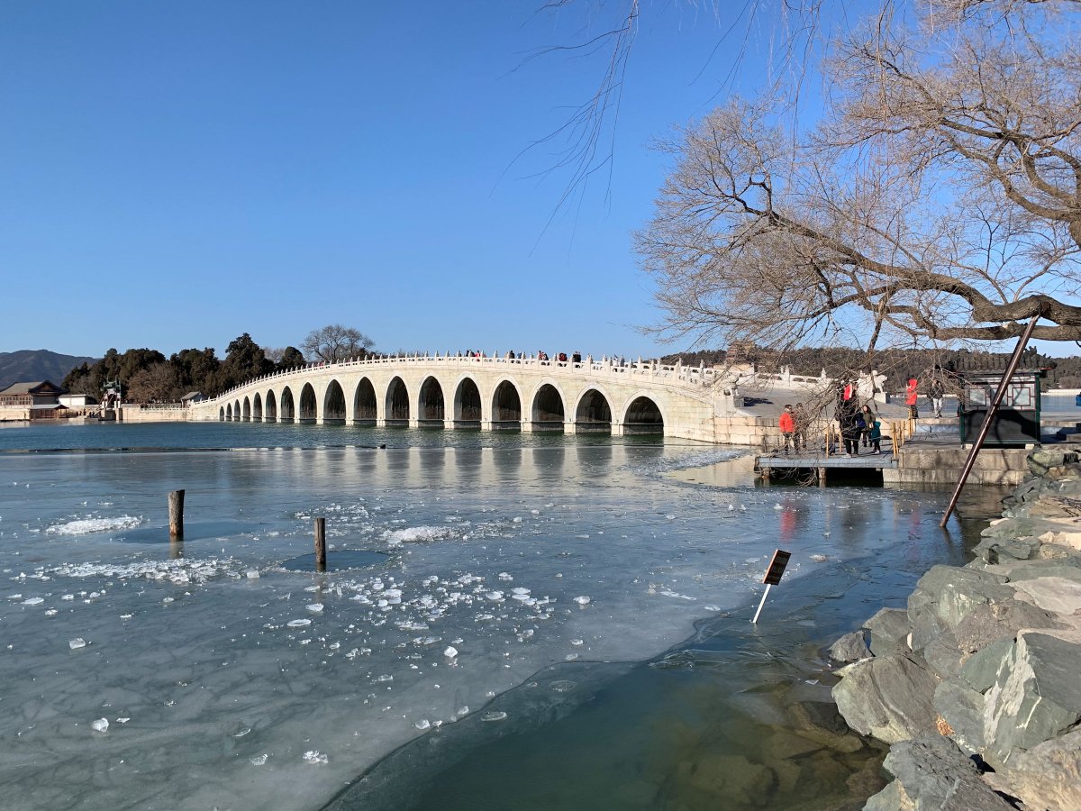 苹果xr主要是哪个摄像头拍照,苹果xr到苹果15前后置摄像头