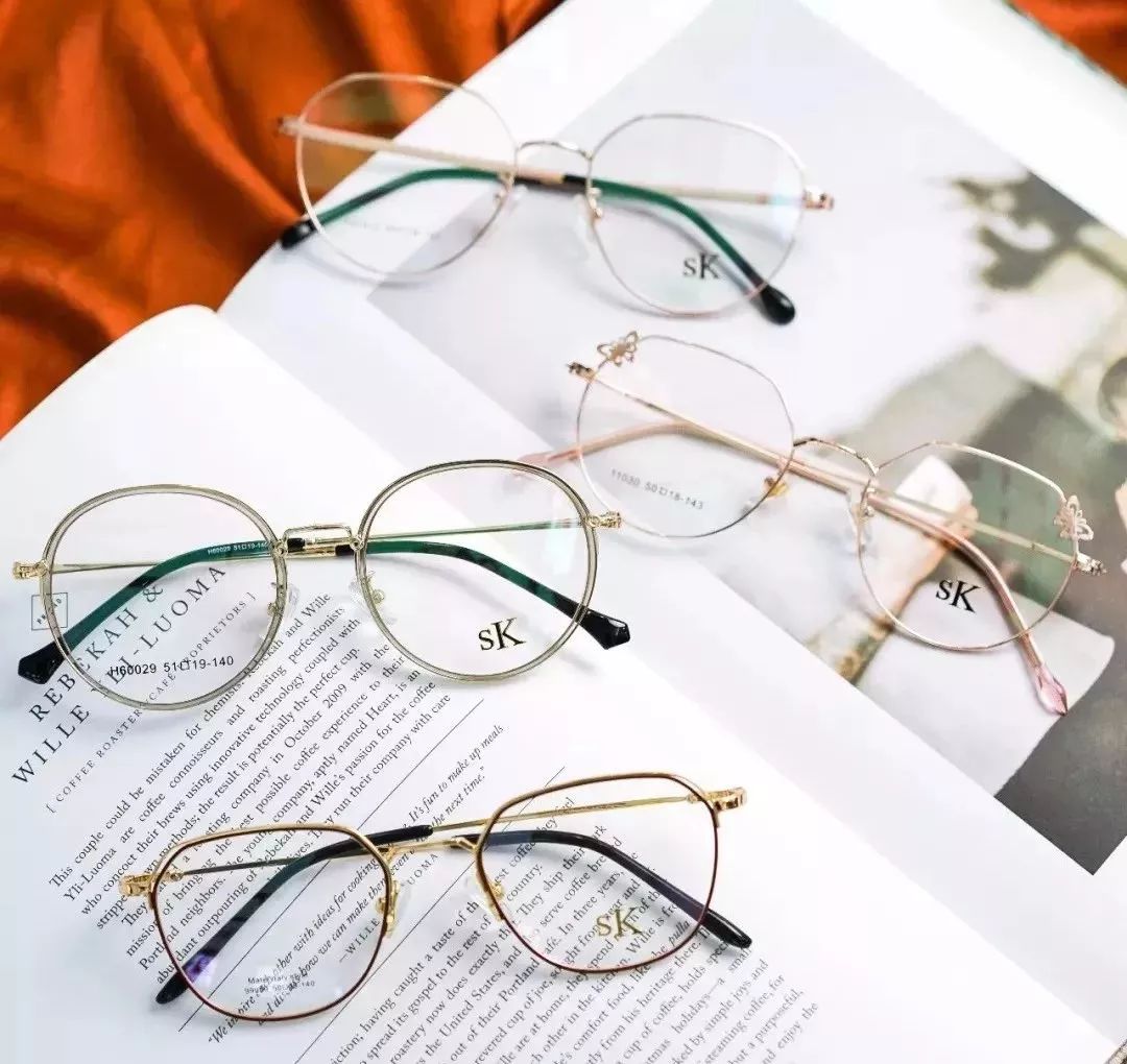 郯城眼镜店配近视镜,丹阳近视眼镜配墨镜