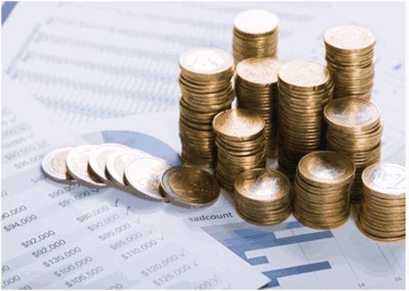 她很主动的跟我表白,好紧张好想表白