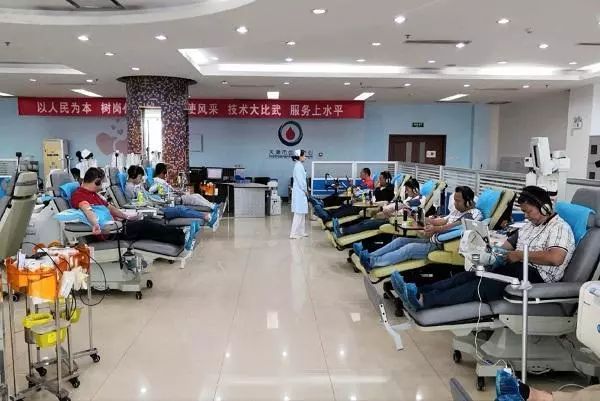 2019年我们一起同行机采成分科2018年采集血小板52408个治疗单位