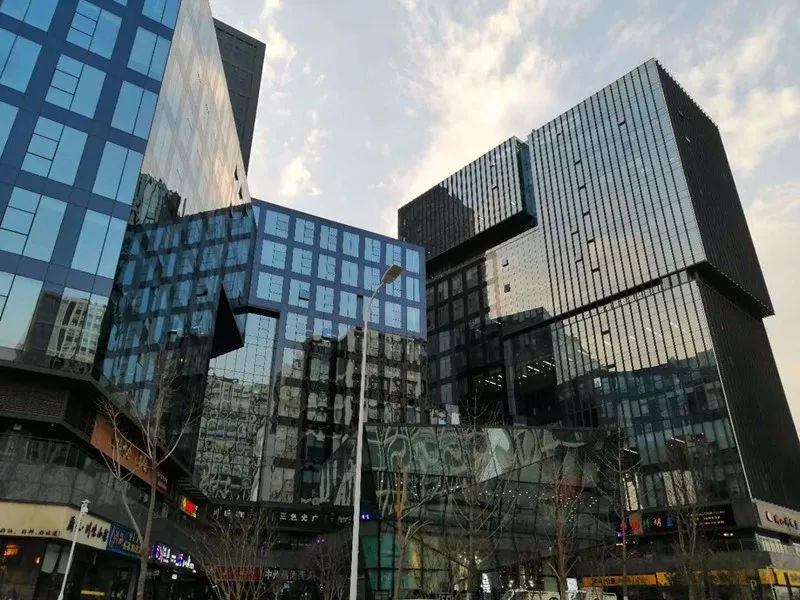 龙子湖大型商业综合体,龙子湖商业中心