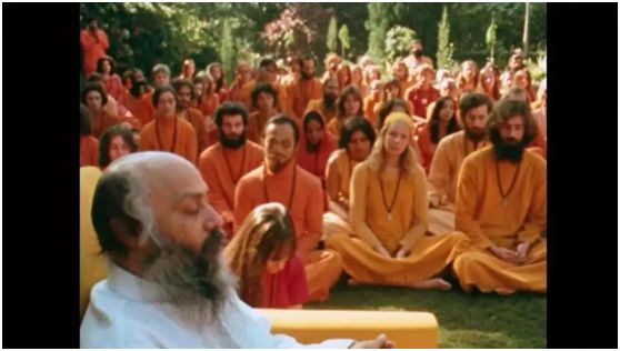 淫乱、*杀暗**、*听窃**、投毒残害近千人……此人罪行累累，却被包装成大师，出书600多本，影响至今