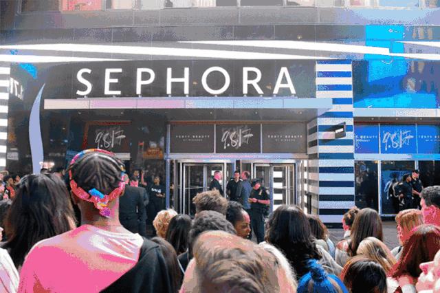 蕾哈娜彩妆卖了多少,蕾哈娜的彩妆到哪买