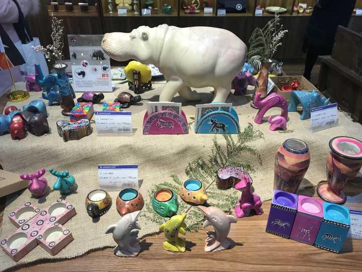 非洲黑木雕、斯里兰卡红茶……重庆保税商品展示交易中心又添7国洋货任你淘