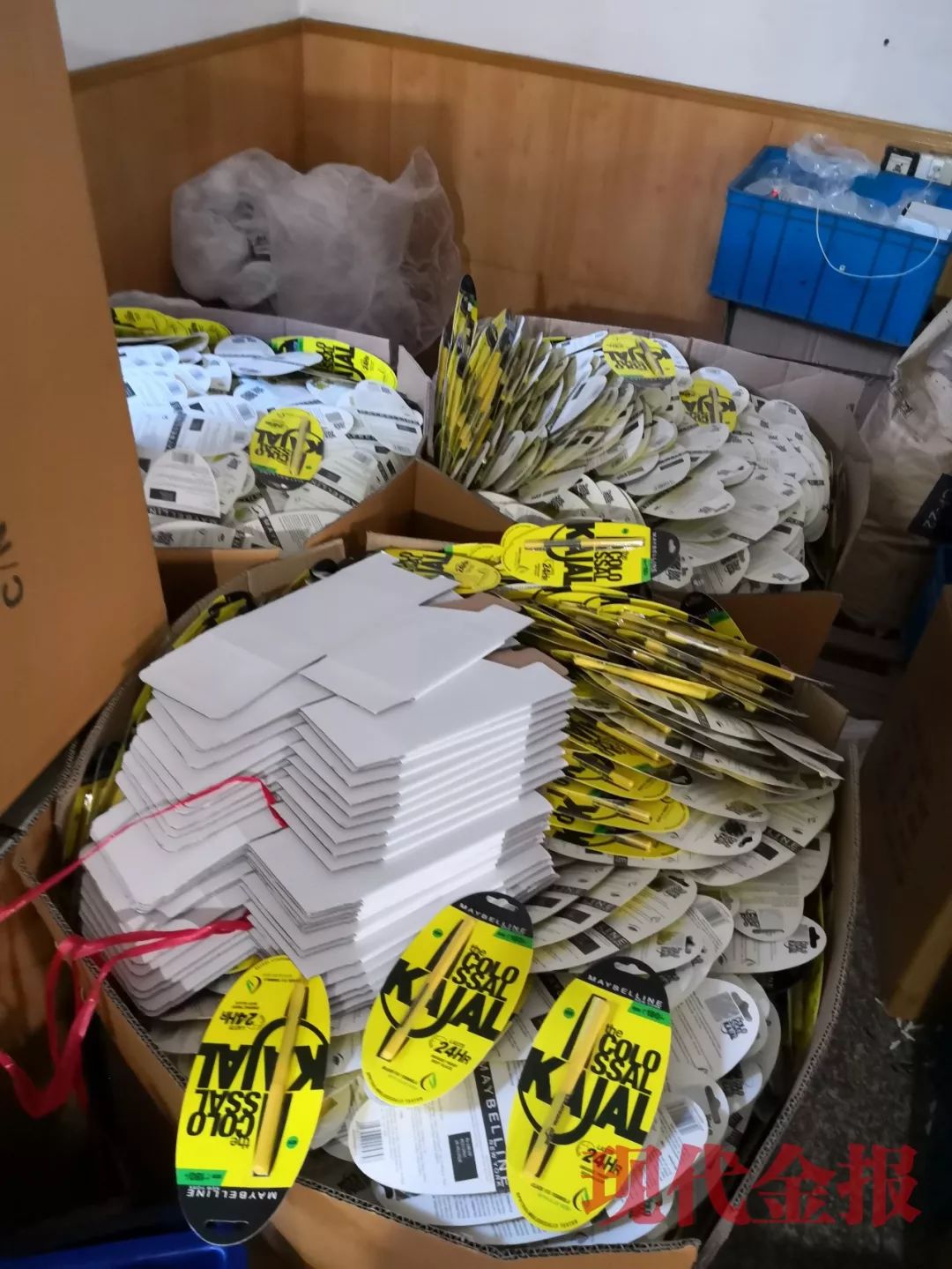 一元眼线笔生产过程图,一元眼线笔生产过程图片